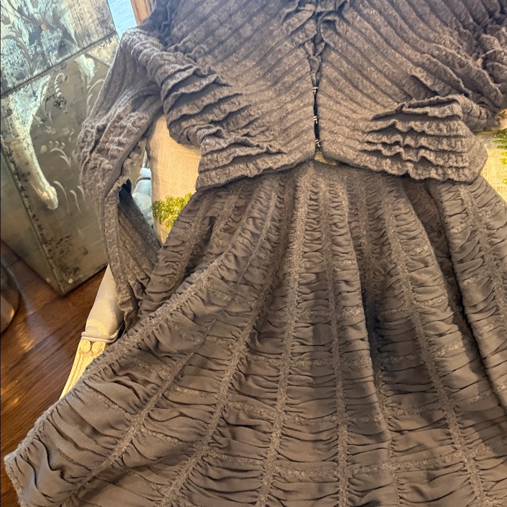 Alaia Gray Ruffled Women's Bolero (S) and Skirt (XS) - Picture 12 of 15